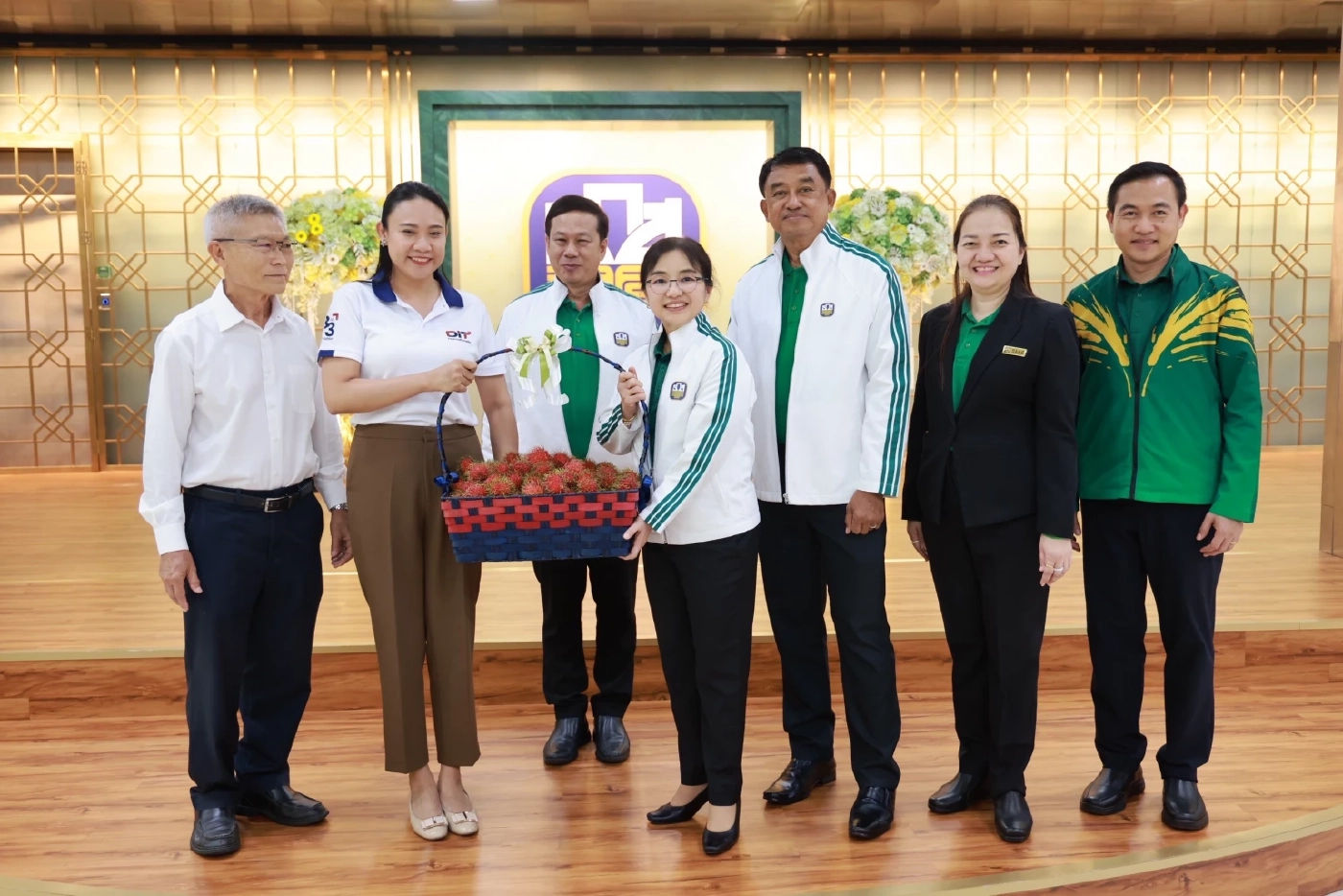 ธ.ก.ส. จับมือ พาณิชย์ ช่วยเหลือเกษตรกร กระจายผลผลิตเงาะ