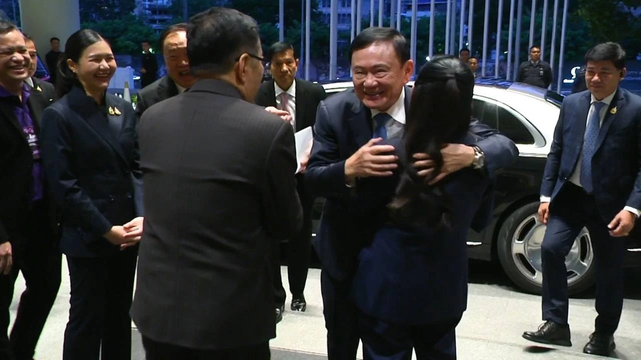 นายทักษิณ ชินวัตร อดีตนายกรัฐมนตรี