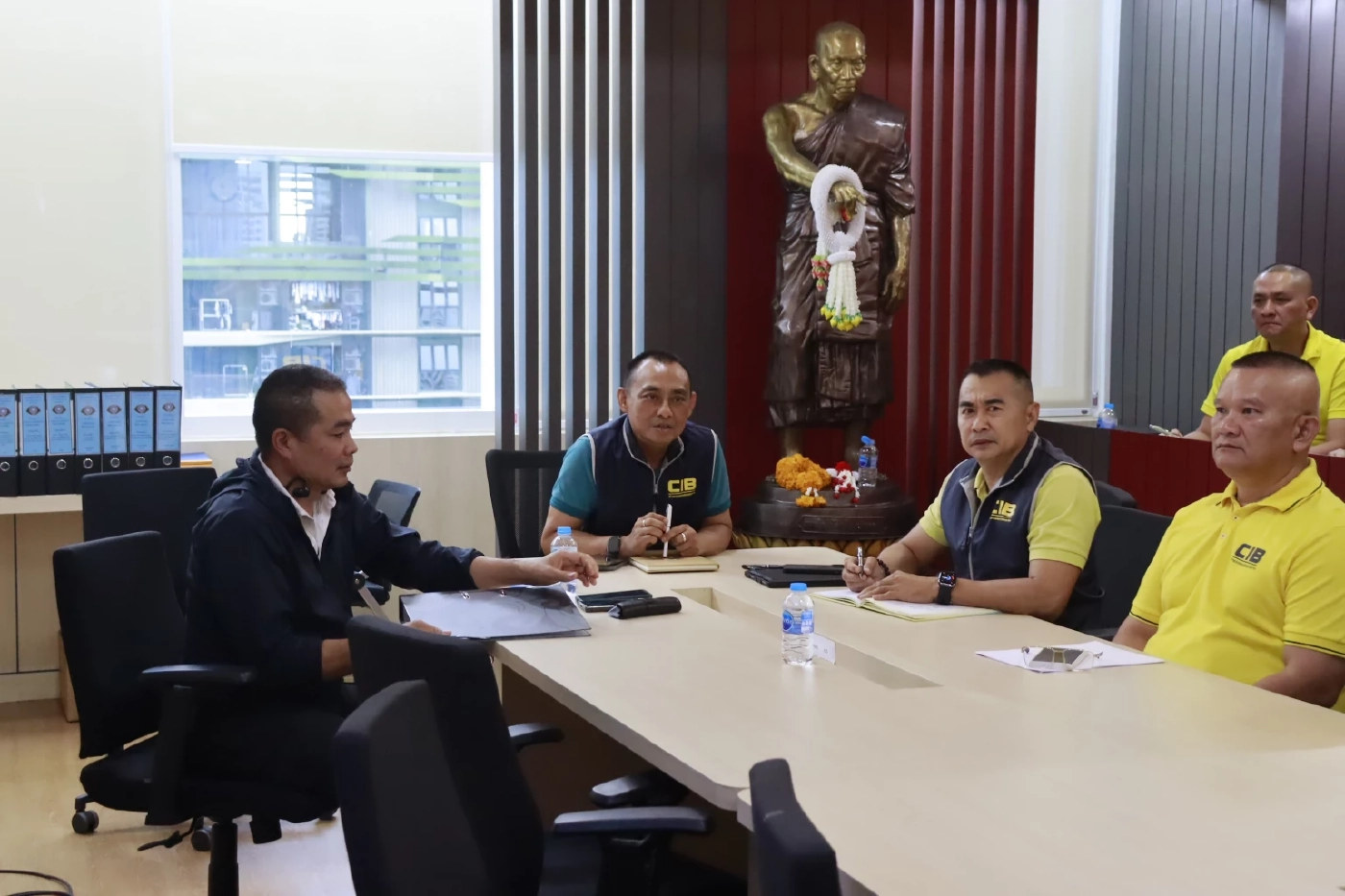 อึ้ง! เจอคลิปกินตับ-ภาพลับกับพระ ในมือถือสีกากอล์ฟ เกือบแสนรูป