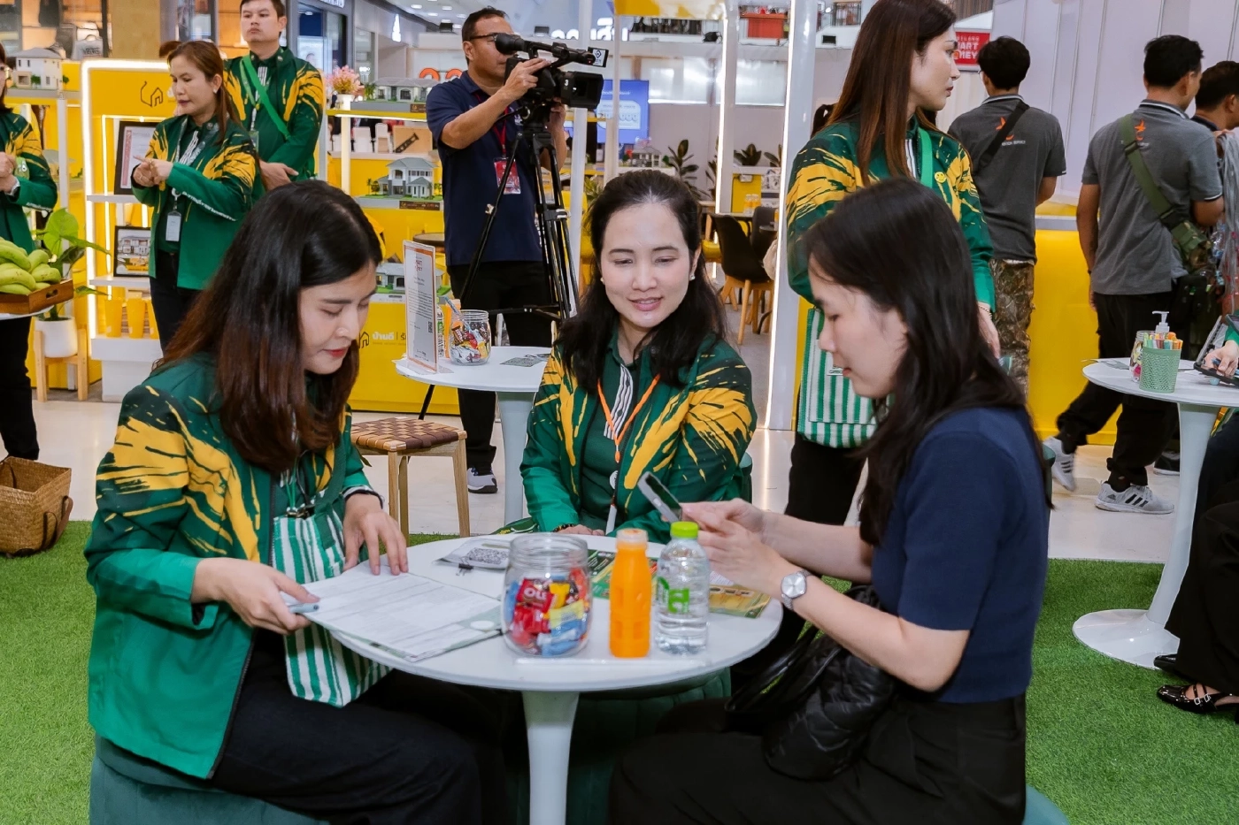 ธ.ก.ส. ม่วนอีสานอัดโปรพิเศษ “Thailand Smart Money อุบลราชธานี”