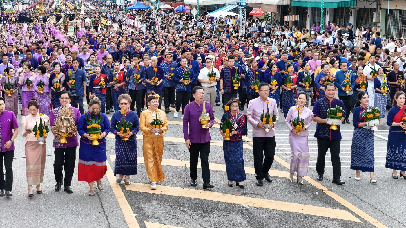 ปาฎิหาริย์ ฟ้าเปิด ฝนหยุด มนพร นำรำศรีโคตรบูร บูชาศรีสัตตนาคราช