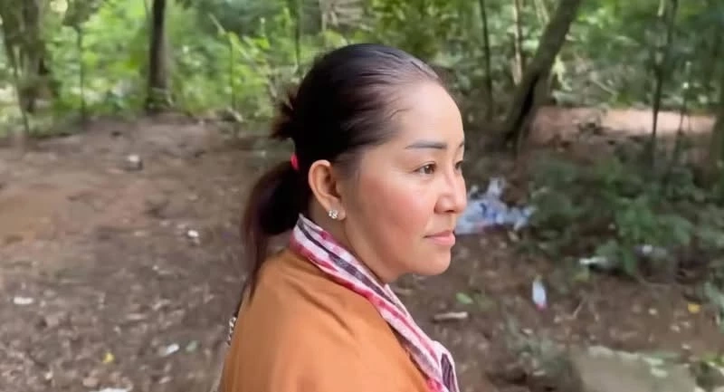 แห่แจ้งความเอาผิด "โมนิก้า" ชี้หน้าด่าทหารไทยที่ตาเมือนธม