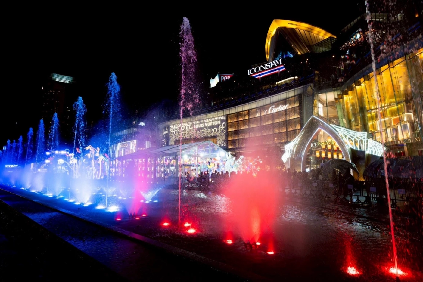 สยามพิวรรธน์แสดงพลังความเป็นไทย ร่วมส่งแรงใจให้เหล่าทหารกล้า  และพี่น้องชาวไทยที่ได้รับผลกระทบจากสถานการณ์พื้นที่ชายแดน