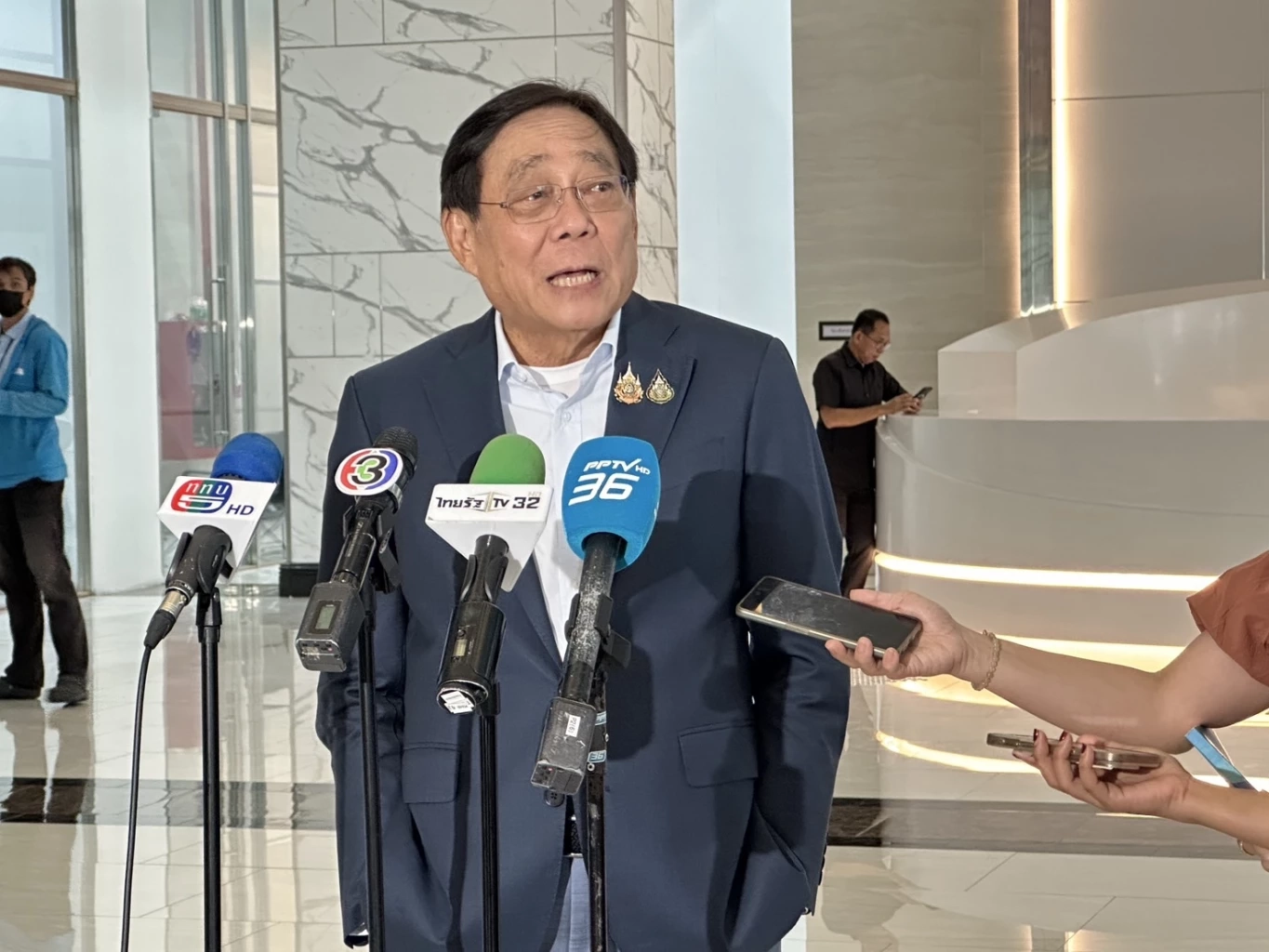 นายพิชัย ชุณหวชิร รองนายกรัฐมนตรีและรัฐมนตรีว่าการกระทรวงการคลัง