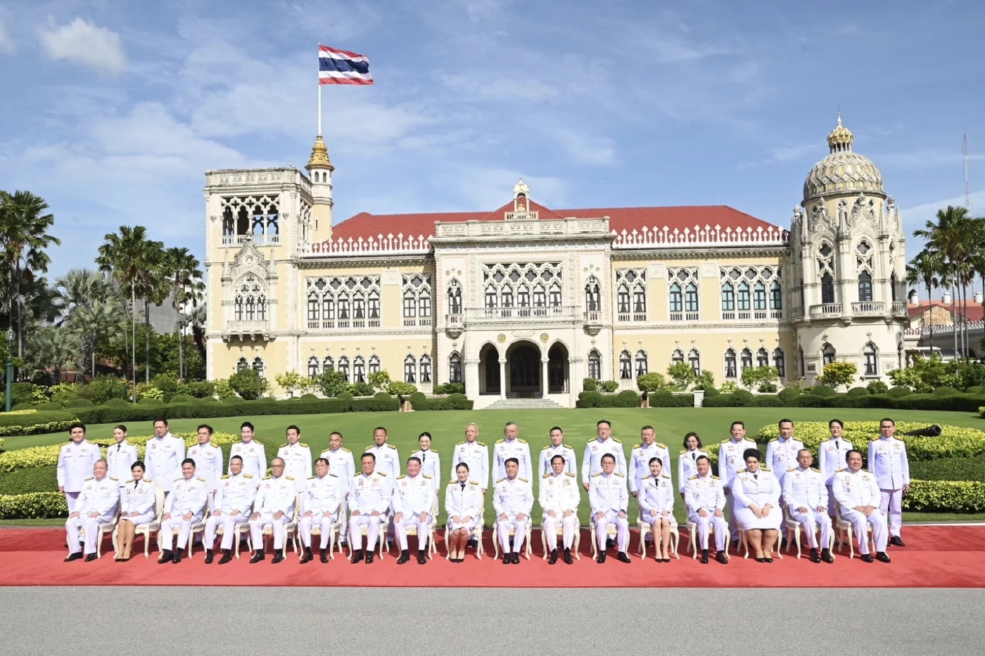 ครม.แพทองธาร 1 เข้าถวายสัตย์