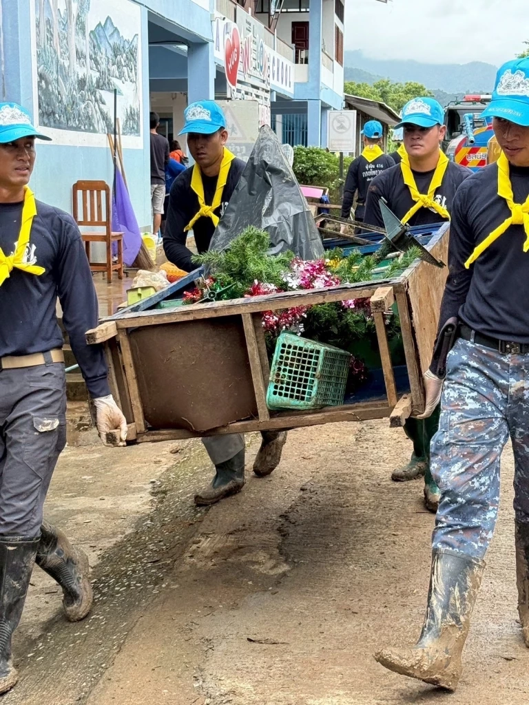 "ทัพอากาศ" ลุยฟื้นฟู "โรงเรียนบ้านแม่เปา" หลังถูกน้ำท่วมครั้งใหญ่