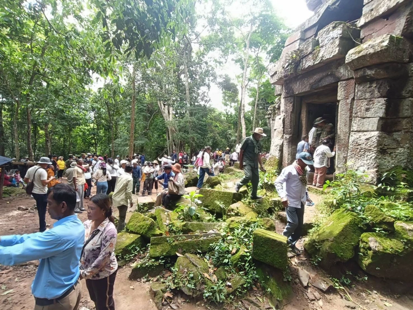 มทภ.2 ยินดีกัมพูชาขนคนมา ตาเมือนธม – ตาควาย หากป่วนมีมาตรการ