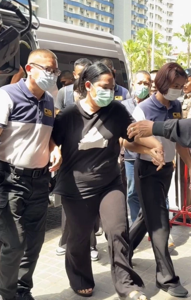 เปิดภาพ “สีกากอล์ฟ” ในห้องสอบปากคำ ถูกสอบเครียด นั่งคอตก