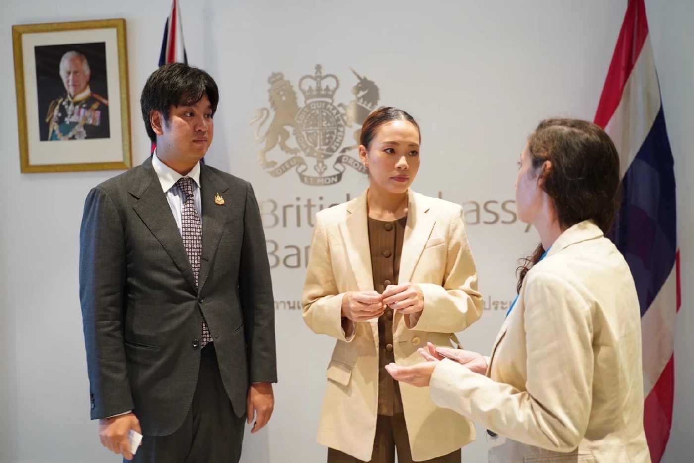 "สรัสนันท์" นำ "กมธ.ต่างประเทศ" เดินสายแจง "ทูตอังกฤษ-ยุโรป"