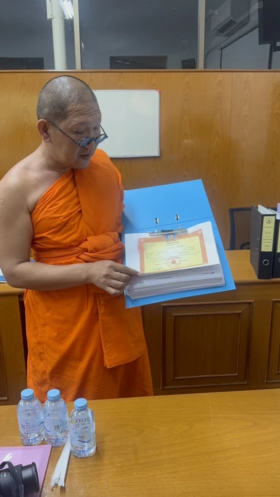 อึ้ง! "ทิดสฤษดิ์" นำเงินบริจาคเปย์ 2 สาว ไม่ต่ำกว่า 400 ล้านบาท