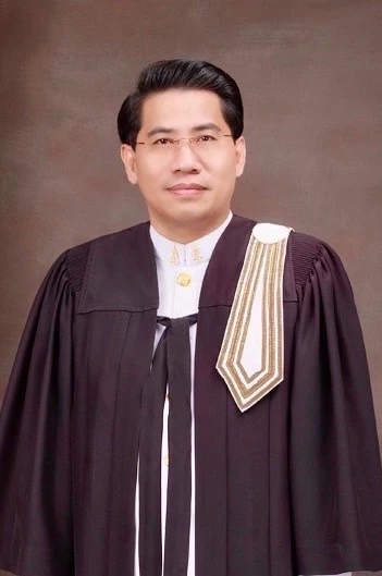 &quot;ดร.ณัฎฐ์&quot; ณัฐวุฒิ วงศ์เนียม นักกฎหมายมหาชน