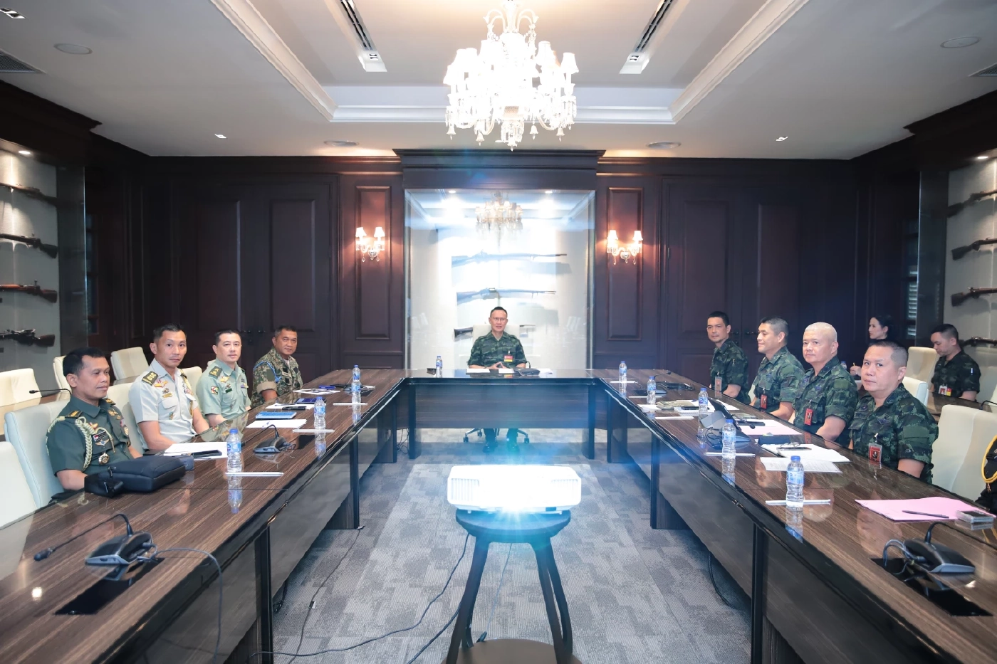 เปิดกำหนดการ ทูต 22 ชาติ ลงพื้นที่ทหารกัมพูชาโจมตีพลเรือนไทย