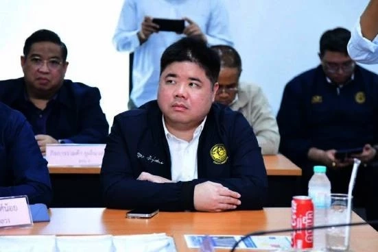 ”สส.ไอซ์“ ฝาก “พงศ์กวิน” รมว.แรงงานคนใหม่ จัดการปัญหา "ประกันสังคม" จี้ปมซื้อ "ตึก Skyy9" แพง