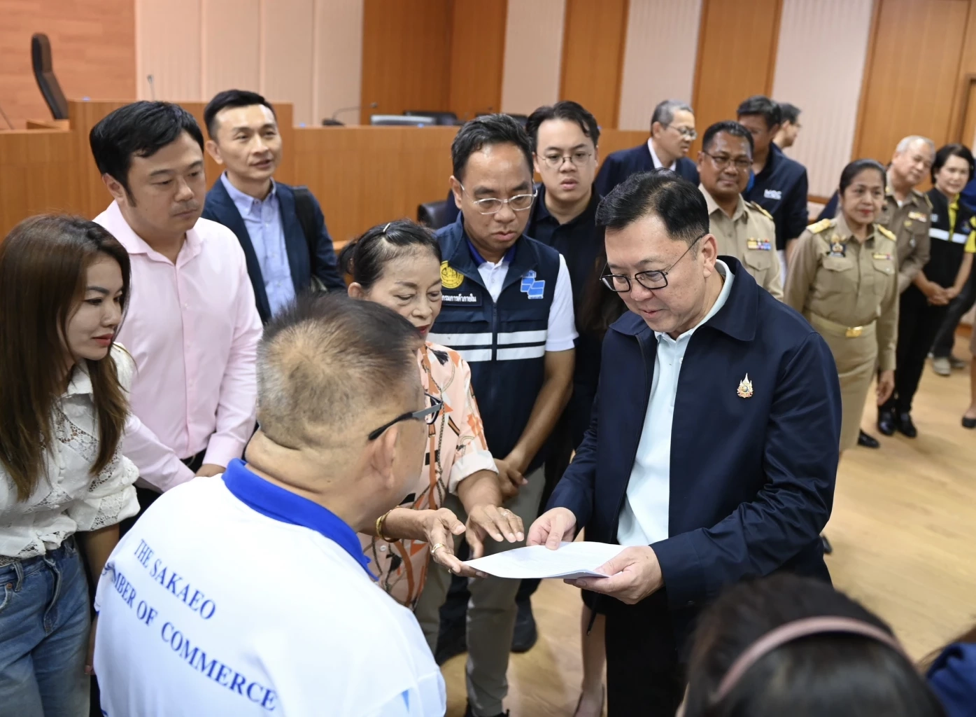 \'จตุพร\' ลงพื้นที่ เร่งคลี่คลายปัญหาเศรษฐกิจชายแดนไทย-กัมพูชา
