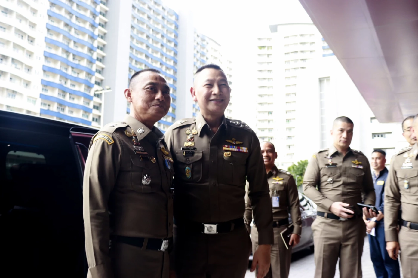 \"บิ๊กต่าย\" เผยตั้ง \"ศูนย์ร้องเรียนพระฉาว\" รับเรื่องแล้ว 69 เรื่อง ยกนิ้วให้ \"บิ๊กเต่า\" ทำงานเยี่ยม