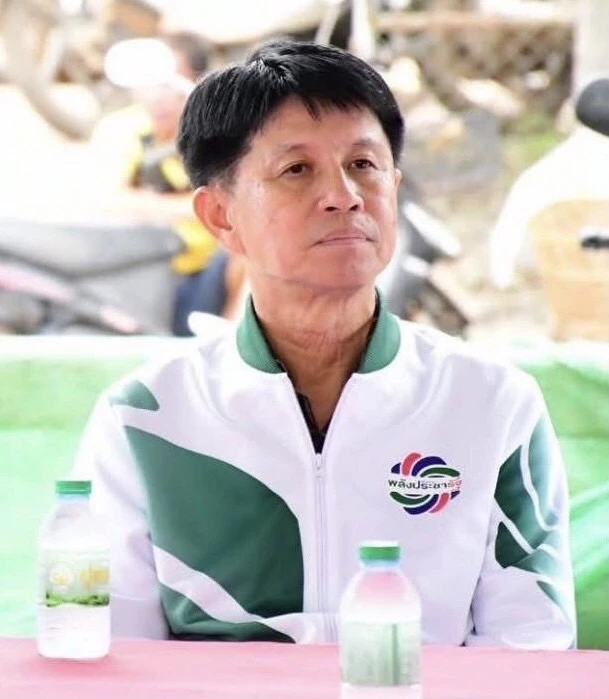 หนุ่ย ชุมแพ หรือ ภัครธรณ์ เทียนไชย มือทำงานลุงป้อม