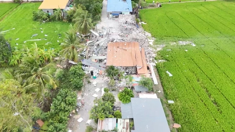 สลด! 1 ใน 9 เหยื่อพลุระเบิด กำลังตั้งครรภ์ เปิดรายชื่อผู้เสียชีวิต