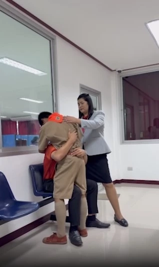 ครูโพสต์เศร้า! ลูกศิษย์วัย 13 ปี ชาว กัมพูชา ถูก ตร.จับผลักดันกลับ