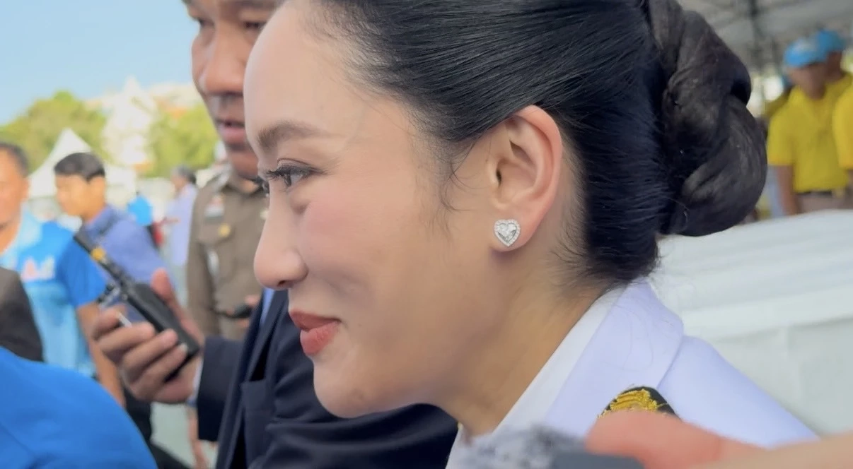 "นายกฯ" ยิ้มบอกคิดถึงสื่อฯ ไม่ตอบ ปม “ลาออก”