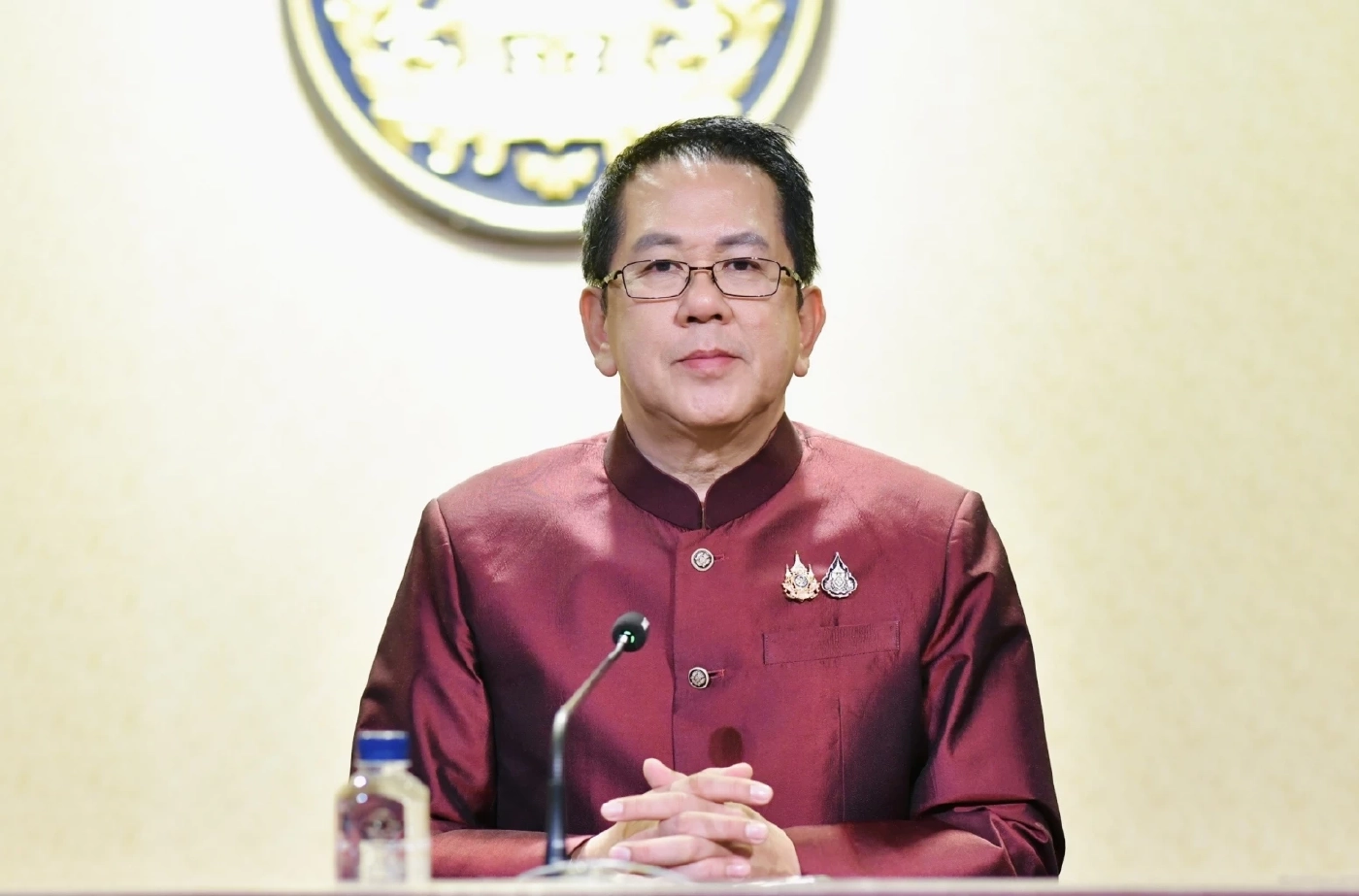 เปิด 10 ข่าวปลอม ที่ถูกแชร์มากที่สุด!  รัฐบาล เผย "ไร้เหตุปะทะตลอดคืน" ควรติดตามข่าวช่องทางที่ "น่าเชื่อถือ"