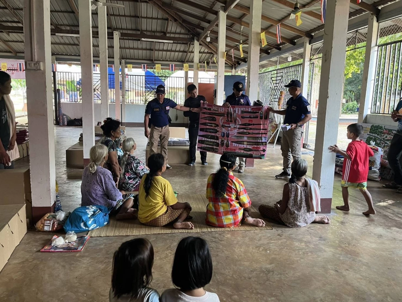 "ศูนย์ปฏิบัติการทุ่นระเบิดแห่งชาติ" ให้ความรู้ประชาชน "ป้องกันอันตรายจากทุ่นระเบิด"