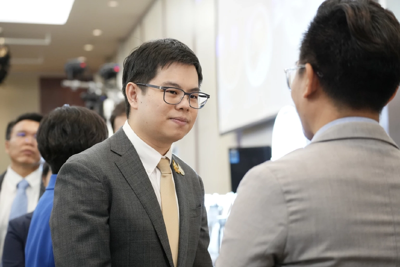 ฉันทวิชญ์ ตัณฑสิทธิ์ รัฐมนตรีช่วยว่าการกระทรวงพาณิชย์