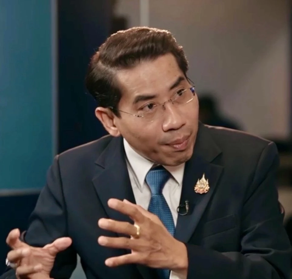 “ณัฐวุฒิ วงศ์เนียม” นักกฎหมายมหาชน 