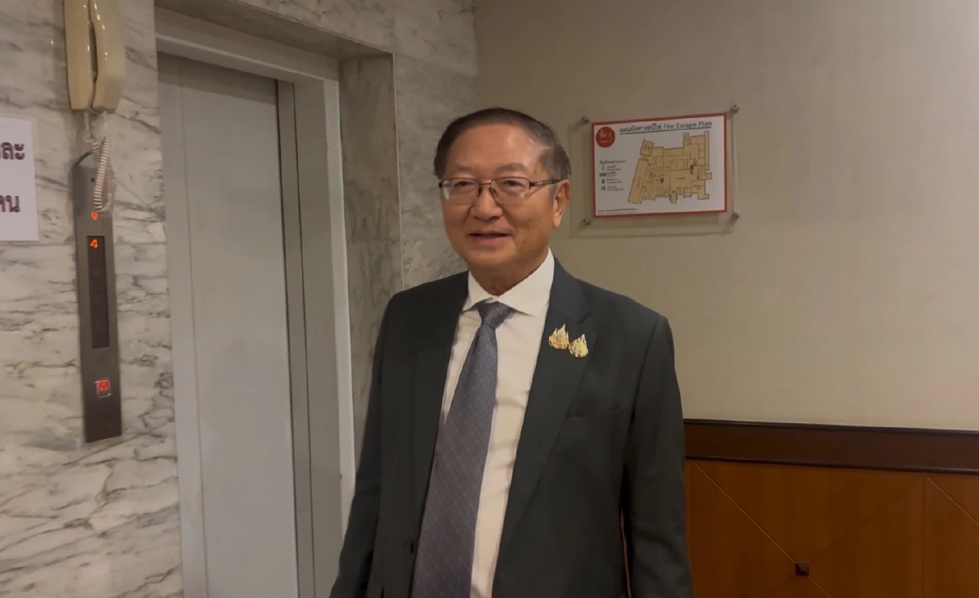 นพ.พรหมินทร์ เลิศสุริย์เดช 