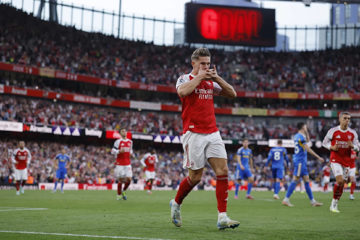 พรีวิวบิ๊กแมตช์: ลิเวอร์พูล vs อาร์เซนอล ศึกชิงจ่าฝูงพรีเมียร์ลีก