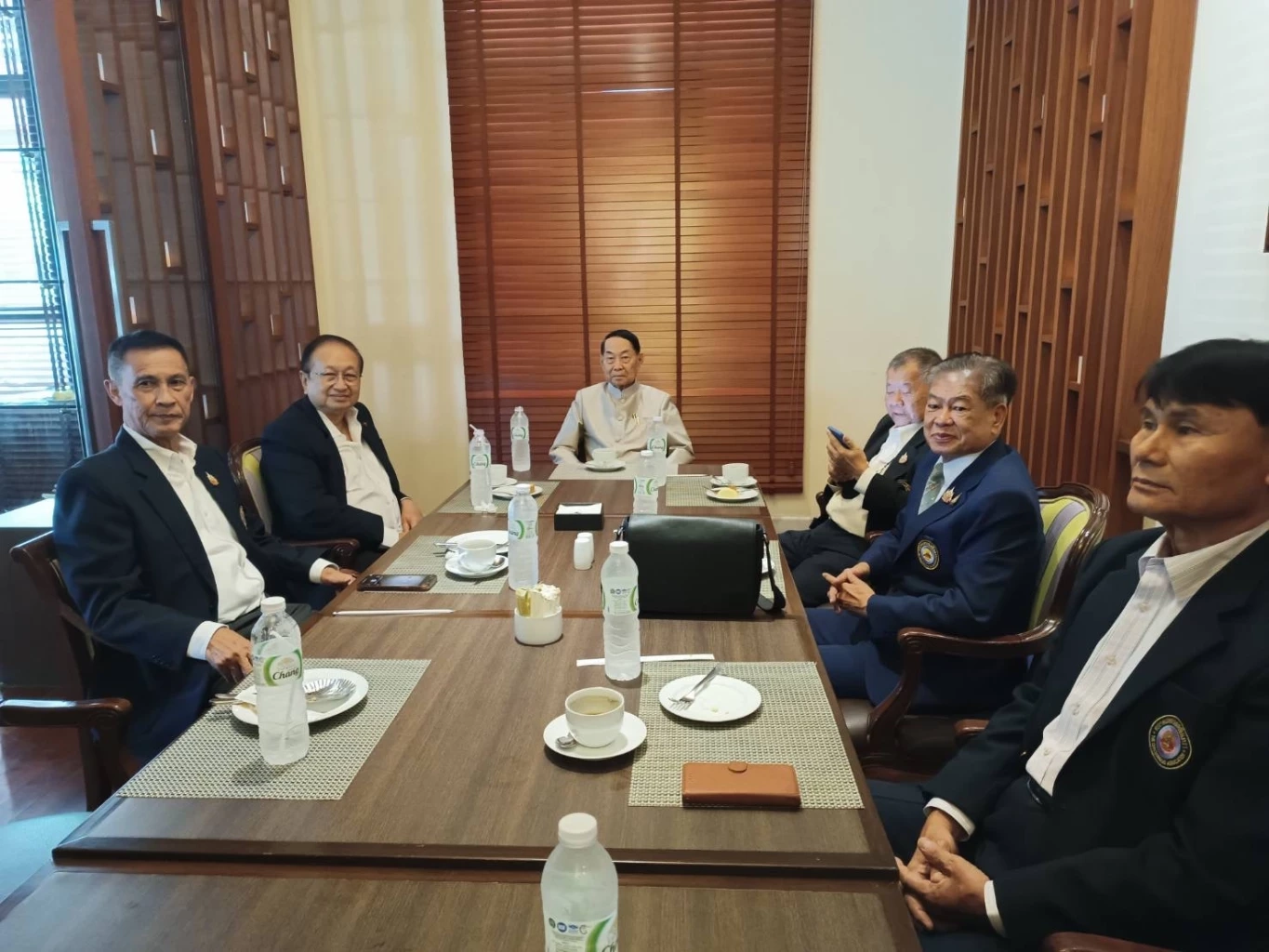 “อรรถพล ใหญ่สว่าง”นำ ส.ชาวฉะเชิงเทรา อวยพร“บิ๊กเหวียง” ครบ87 ปี