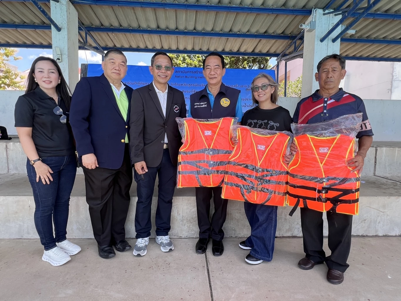 โครงการ “เยาวชนอาสาร่วมใจกู้ภัยทางน้ำสร้างชาติ” 