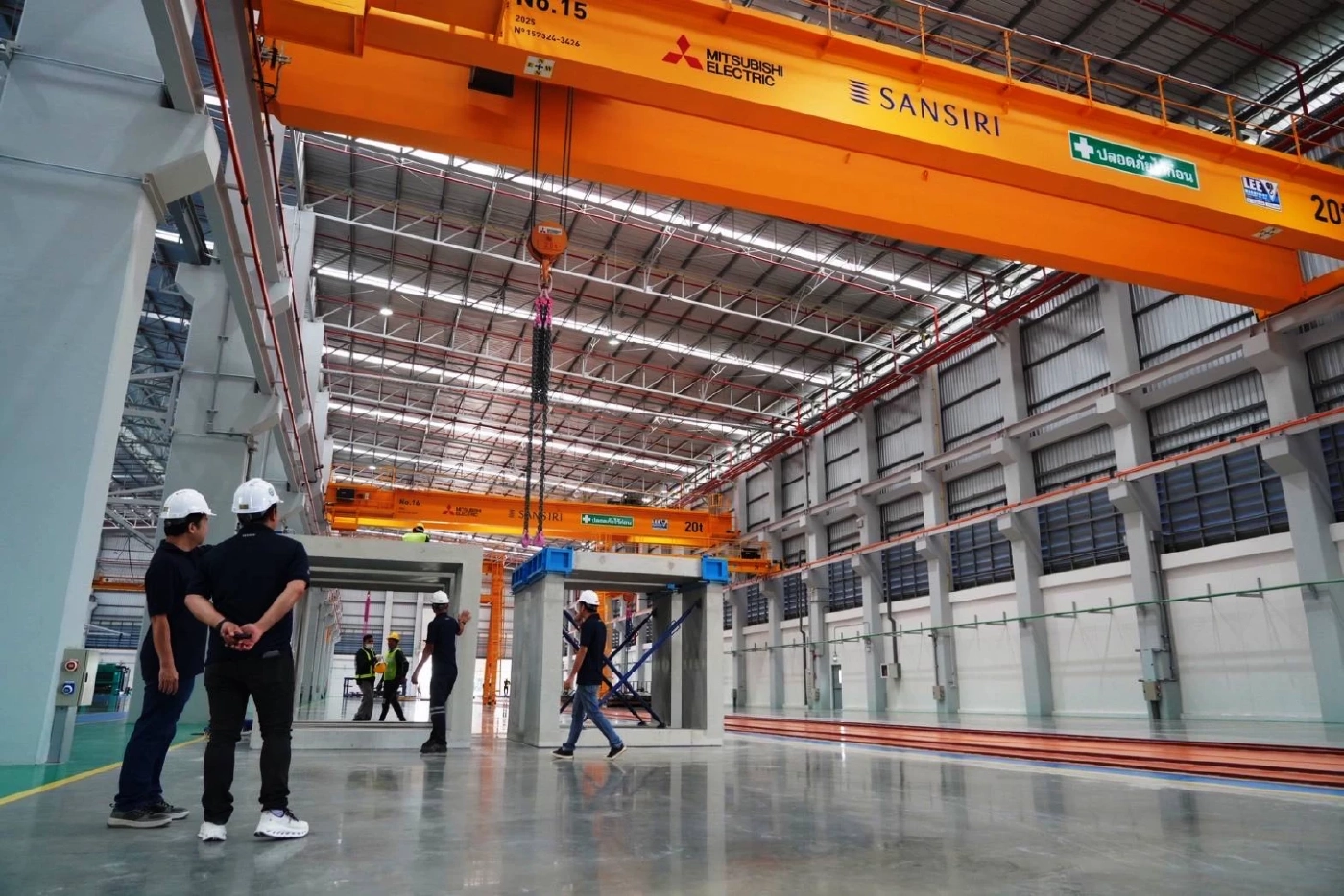 "เศรษฐา" ส่งมอบ "บังเกอร์" เพิ่มอีก 20 ลูก "เกราะกำบังแห่งความอุ่นใจ"