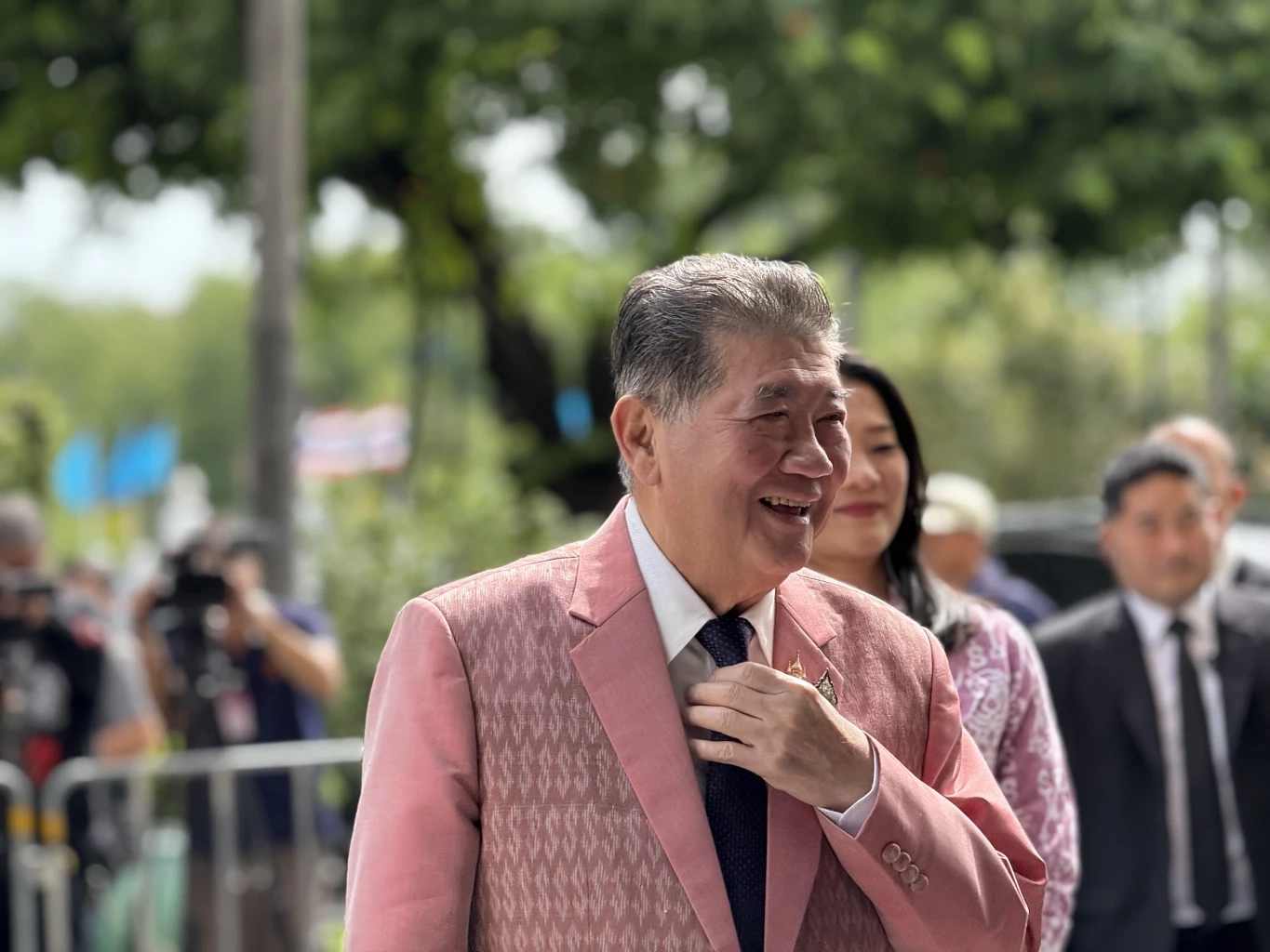 นายภูมิธรรม เวชยชัย รักษาการแทนนายกรัฐมนตรี