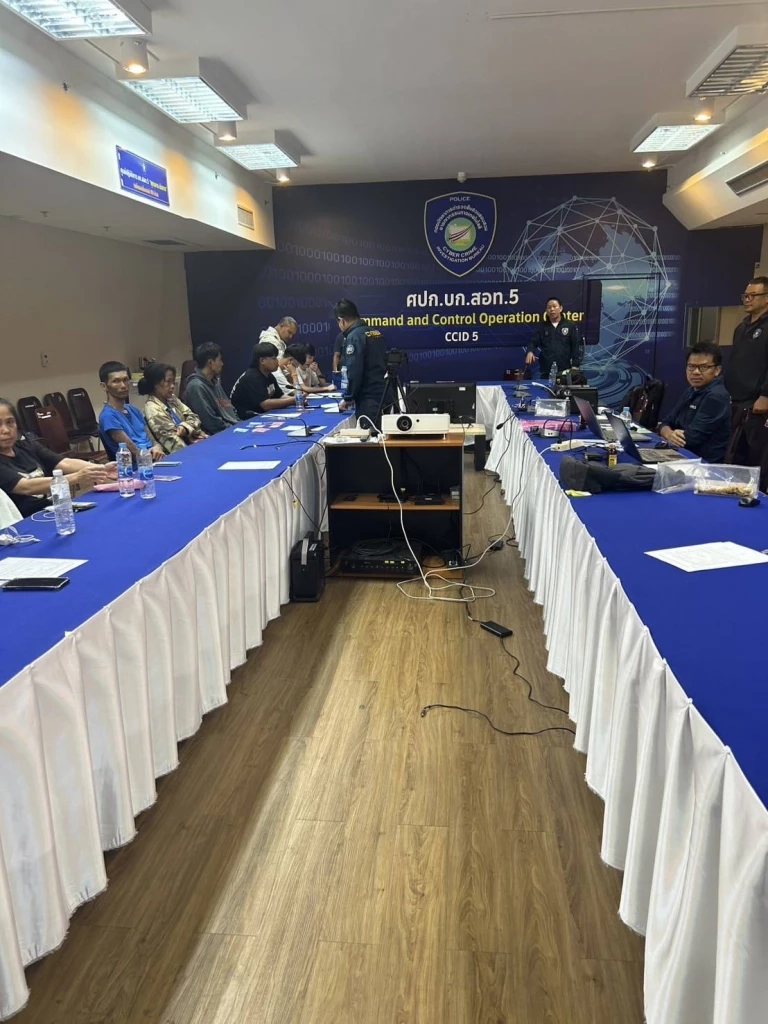 ตำรวจไซเบอร์บุกจับเครือข่ายซื้อ–ขาย บัญชีม้า กลางรัชดา