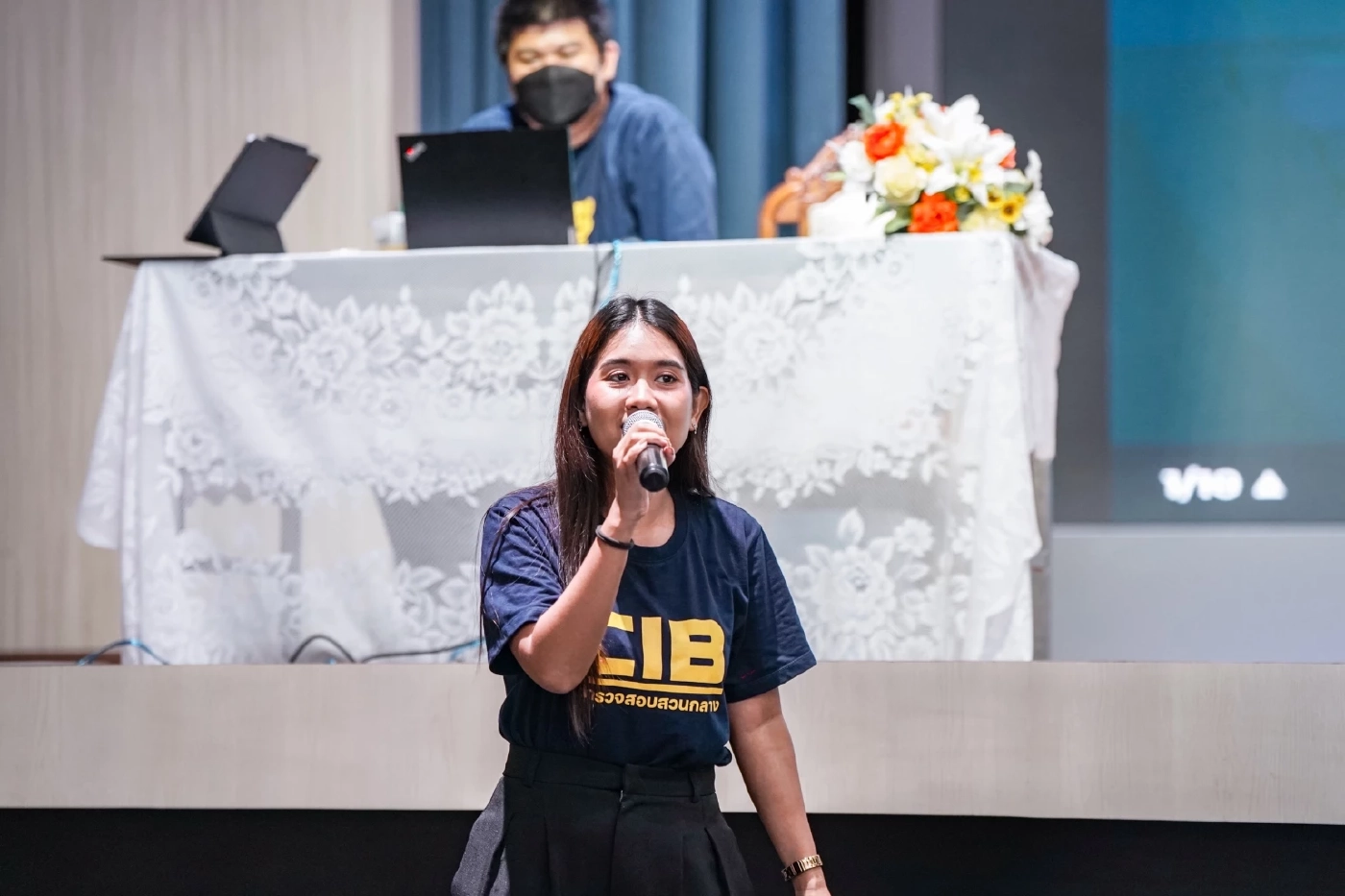 ตำรวจสอบสวนกลาง ติวเข้ม นศ. รู้ทันภัยไซเบอร์ การสังเกตคนจริง-AI