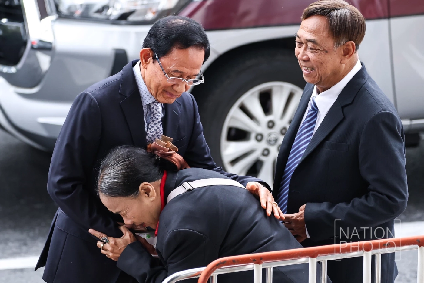 "ทักษิณ" เดินทางถึงศาลอาญา ฟังคำพิพากษา "คดี ม.112 - พ.ร.บ.คอมฯ"