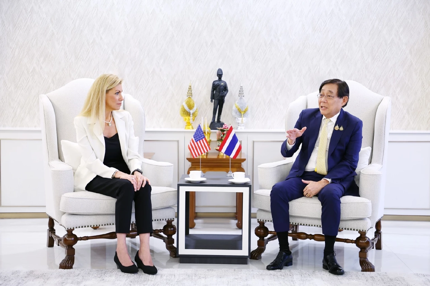 รมว.คลัง 'พิชัย ชุณหวชิร' ถก คณะ สส. สหรัฐ ยันไทยยึดข้อตกลงภาษี