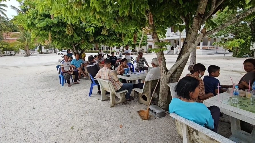 ศึกชิง "วัดสโมรสรสันนิบาต" ระอุ หลังสิ้นหลวงพ่อเพชร ชาวบ้านจัดเวรเฝ้าสมบัติ