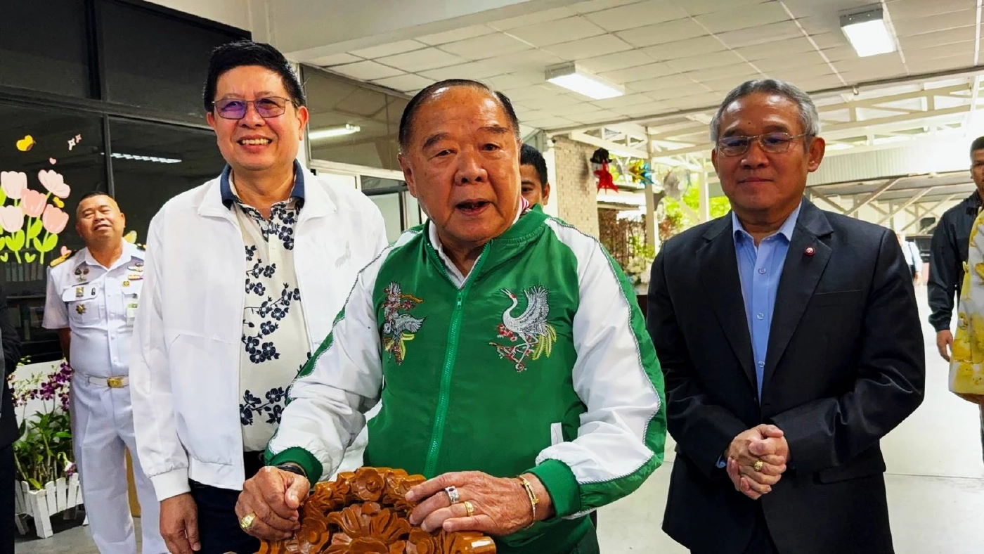 "HBD บิ๊กป้อม" ครบ 80 ปี เปิดมูลนิธิอนุรักษ์ป่ารอยต่อฯ ให้อวยพร