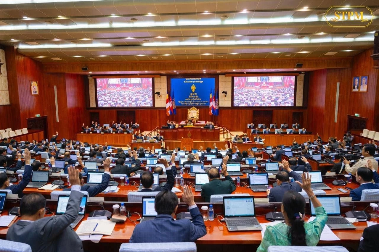"รัฐบาลกัมพูชา" ออกกฎหมาย เพิกถอนสัญชาติคนกัมพูชา "ต่อต้านรัฐบาลและสมคบคิดกับต่างชาติ"