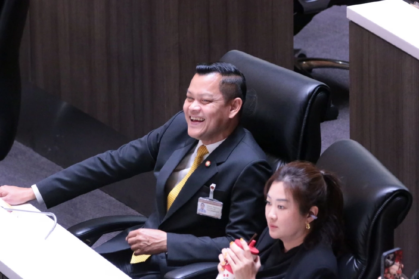 นายธนกร วังบุญคงชนะ