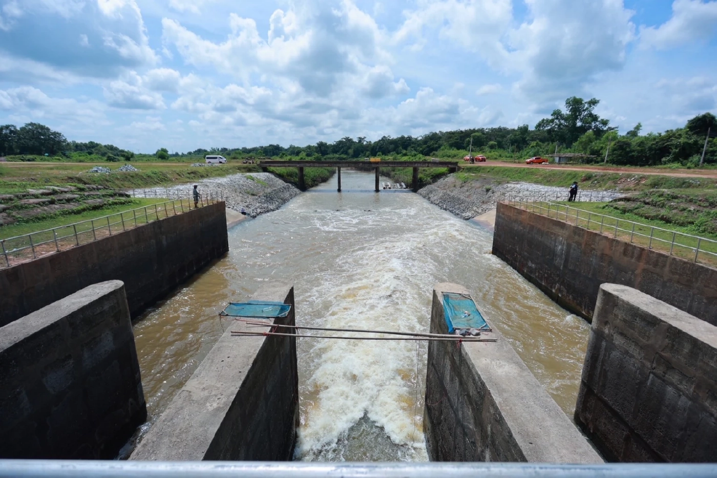 รองอธิบดีฯ “ฐนันดร์” ลงพื้นที่ติดตามโครงการสำคัญภาคอีสาน