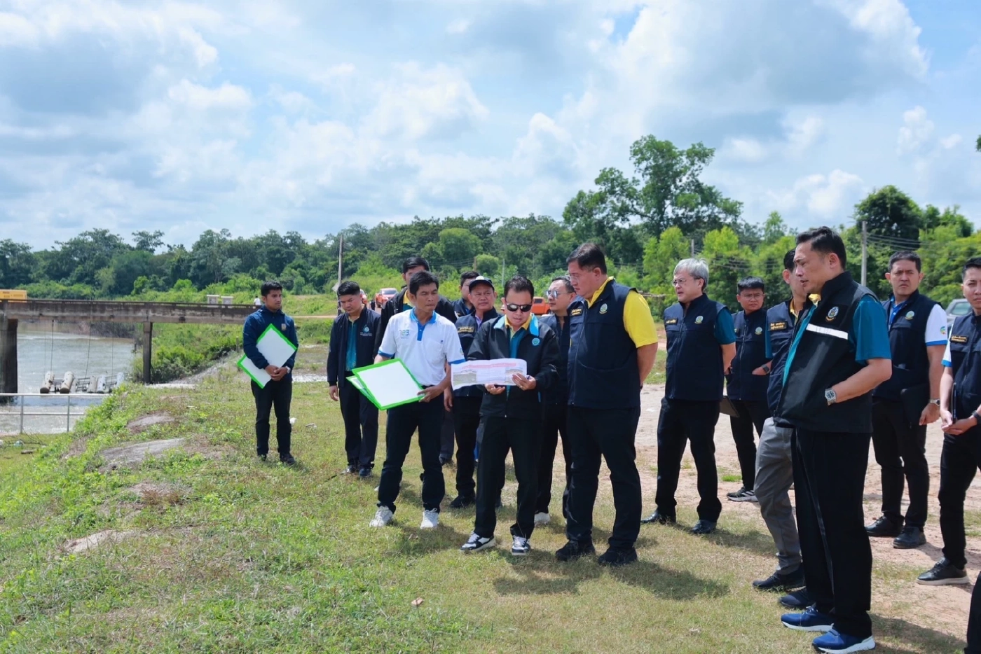 รองอธิบดีฯ “ฐนันดร์” ลงพื้นที่ติดตามโครงการสำคัญภาคอีสาน