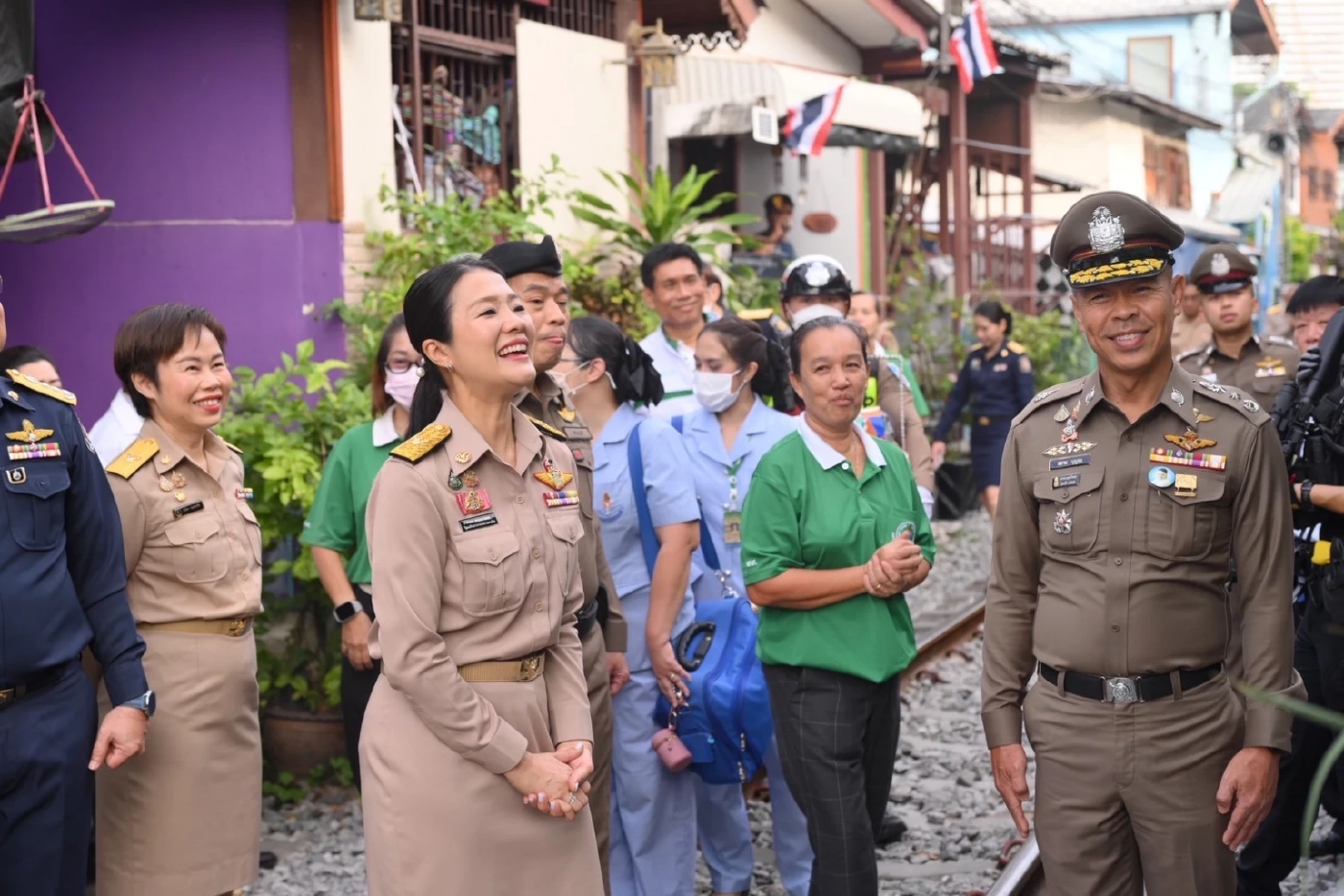 "ธีรรัตน์" จับมือ “ชัชชาติ-ตร.-ป.ป.ส.” ลุยตรวจชุมชนเสี่ยงยาเสพติดทั่ว กทม.
