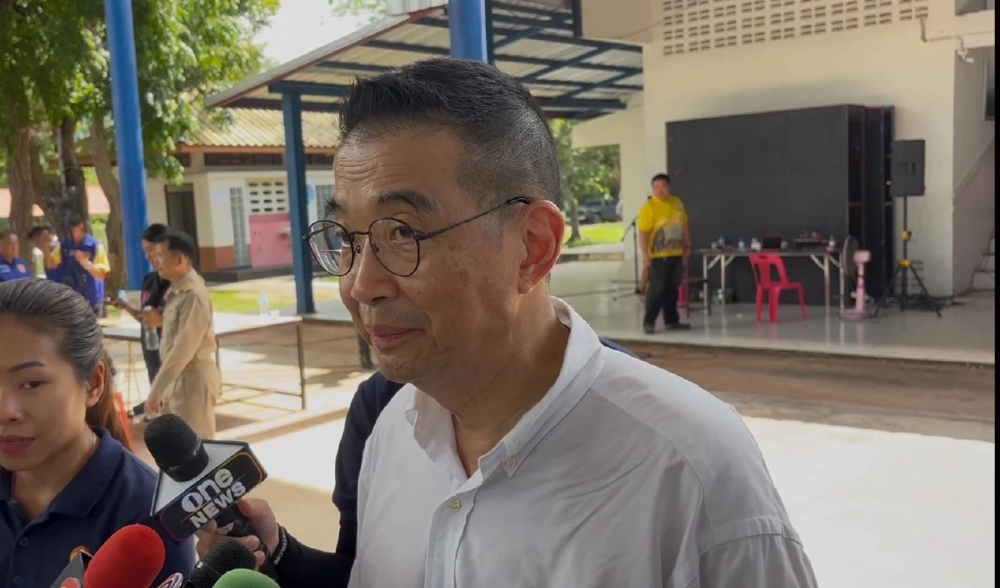 นายมาริษ เสงี่ยมพงษ์ รัฐมนตรีว่าการกระทรวงการต่างประเทศ 