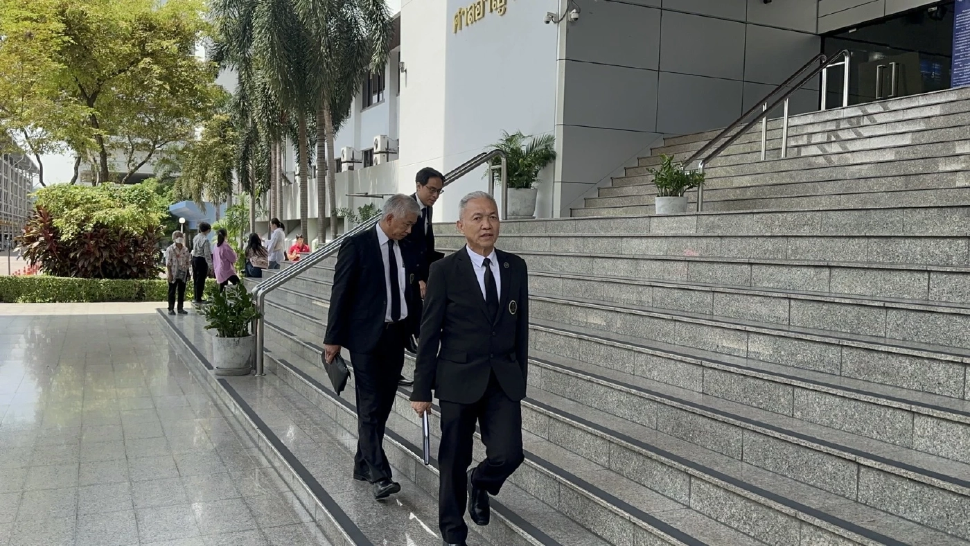 “ภูมิธรรม“ ส่งทนาย ยื่นฟ้อง ”ธนพร“ หมิ่นประมาทให้ลองตัดขาตัวเอง เปรียบเคสทหารชายเเดน