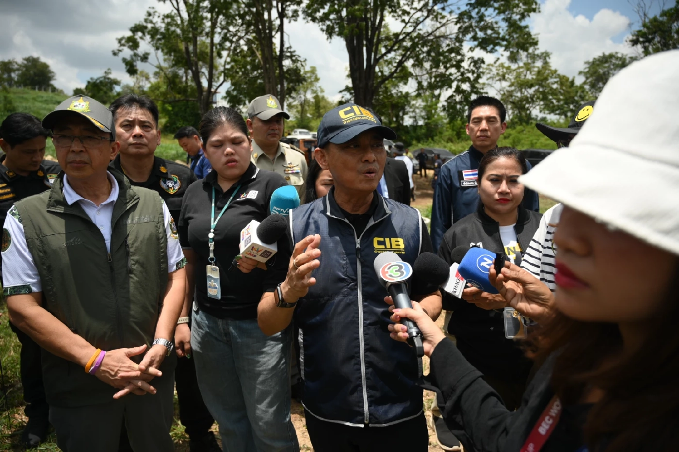 ระดมทีม ลุยจับ เจ้าหน้าที่รัฐ ออกเอกสารสิทธิ์เอื้อนายทุนรุกที่ป่า "ภูนับดาว"