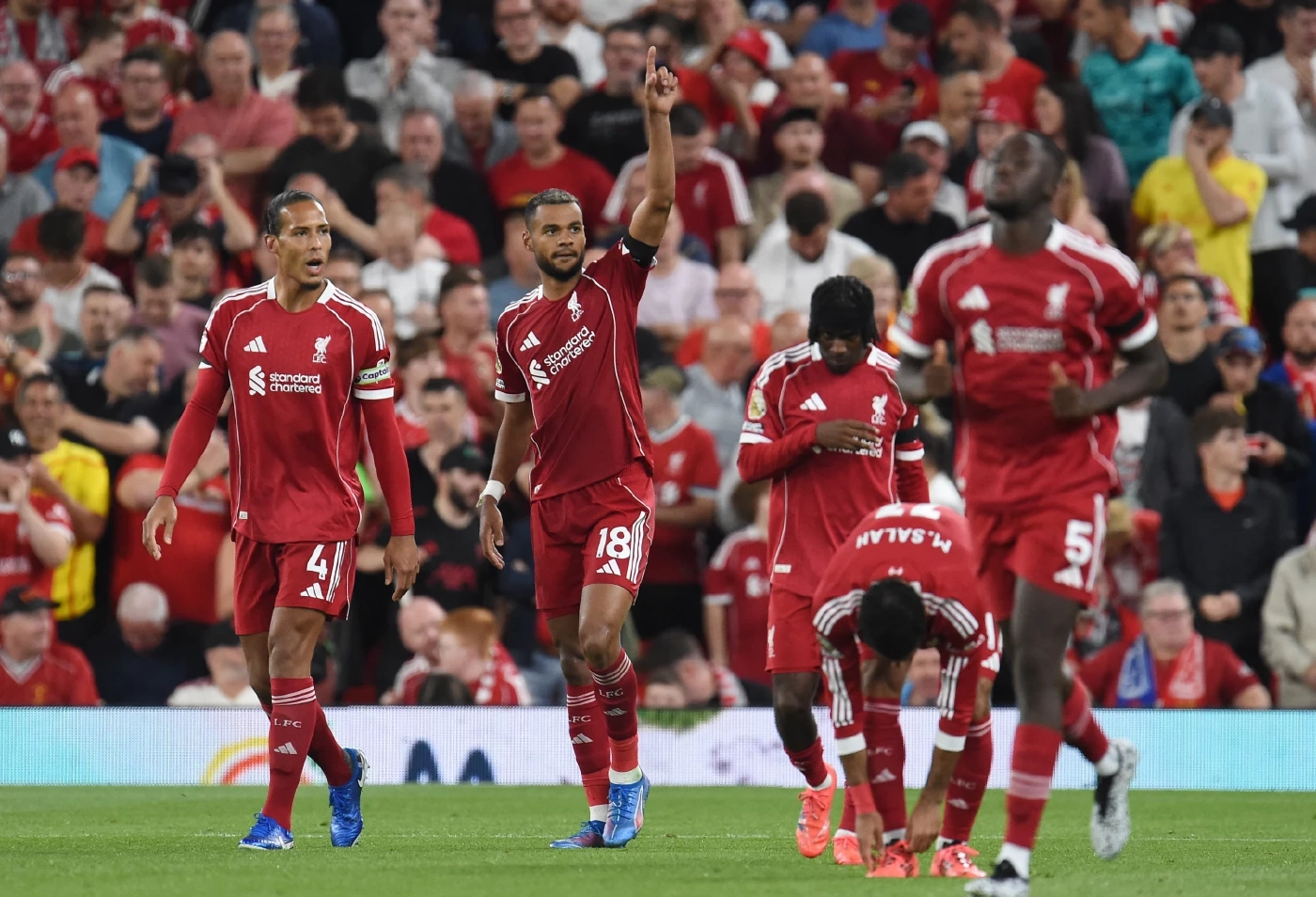 พรีวิวพรีเมียร์ลีก: นิวคาสเซิล vs ลิเวอร์พูล ศึกดวลแข้งที่เต็มไปด้วยเรื่องราวเบื้องหลัง