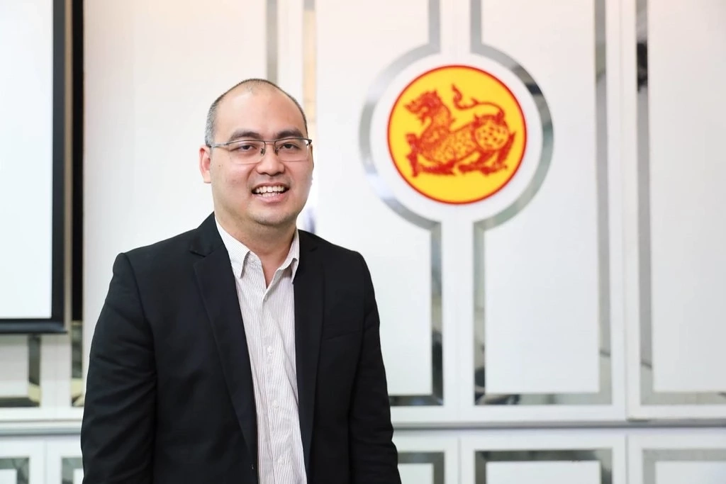 ดร.ปุรวิชญ์ วัฒนสุข อาจารย์ประจำคณะรัฐศาสตร์ มหาวิทยาลัยธรรมศาสตร์ (มธ.)