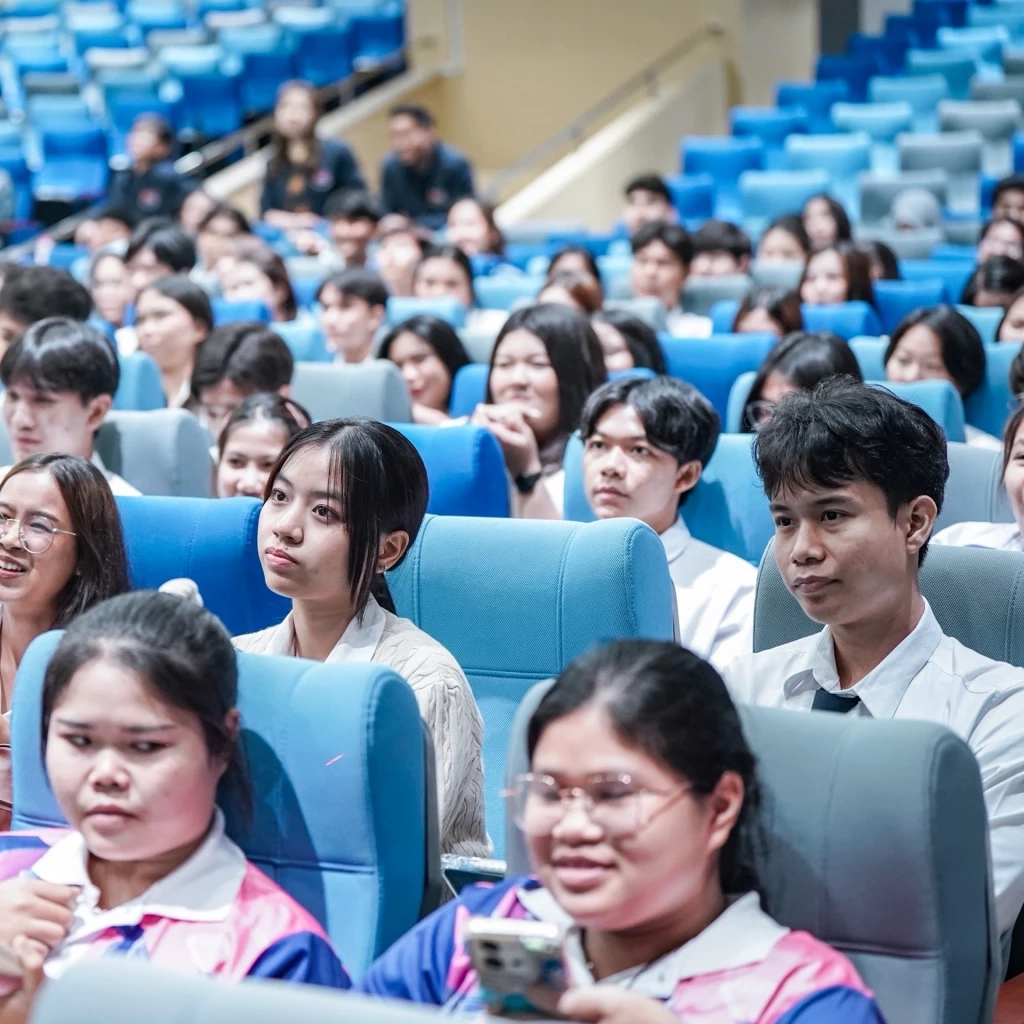 ตำรวจสอบสวนกลาง ติวเข้ม นศ. รู้ทันภัยไซเบอร์ การสังเกตคนจริง-AI